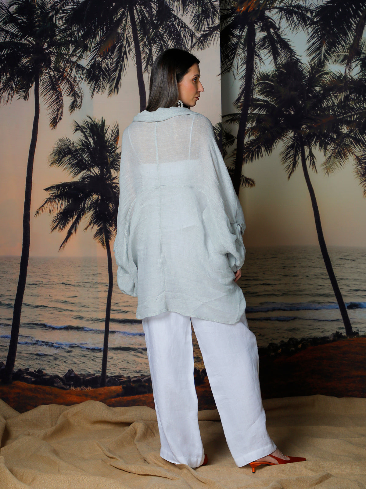 Cover-up with kimono sleeves in linen