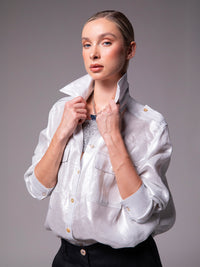 Shirt blouse with epaulettes in metallic linen