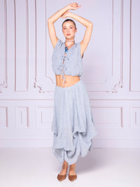 Short blouse with drawstrings in linen