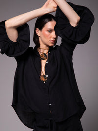 Oversized shirt with double ruffle in linen