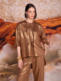 Blouse with front facing and back pintuck in linen