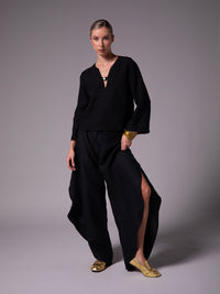 Flared-sleeve blouse in linen