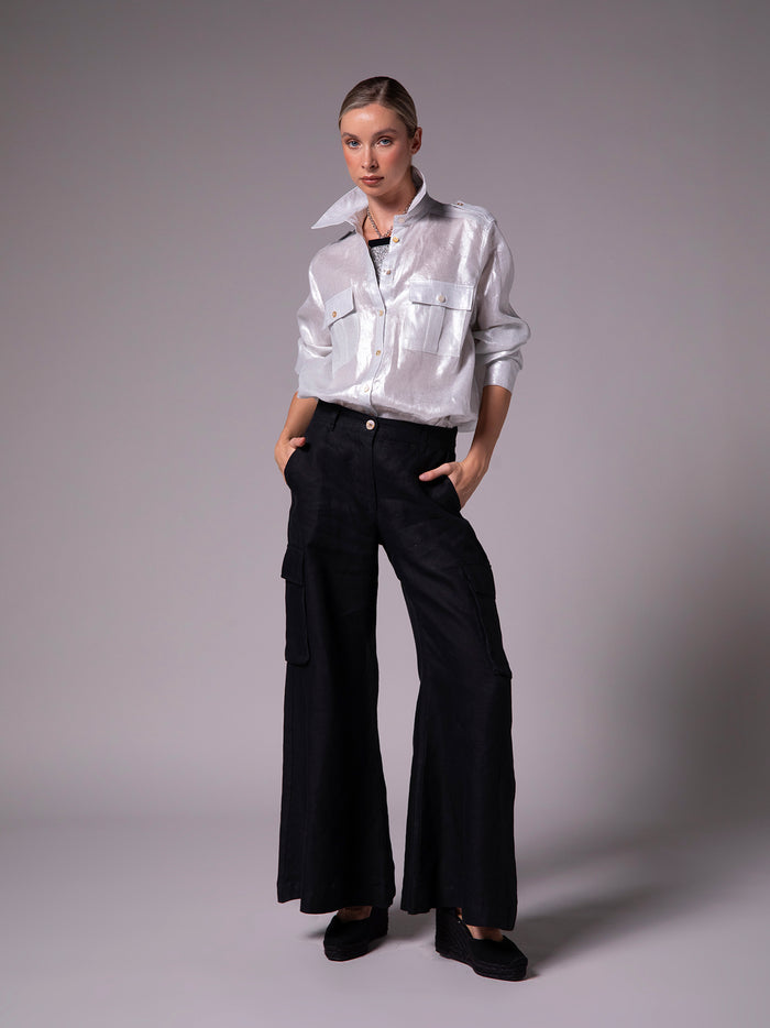 Shirt blouse with epaulettes in metallic linen