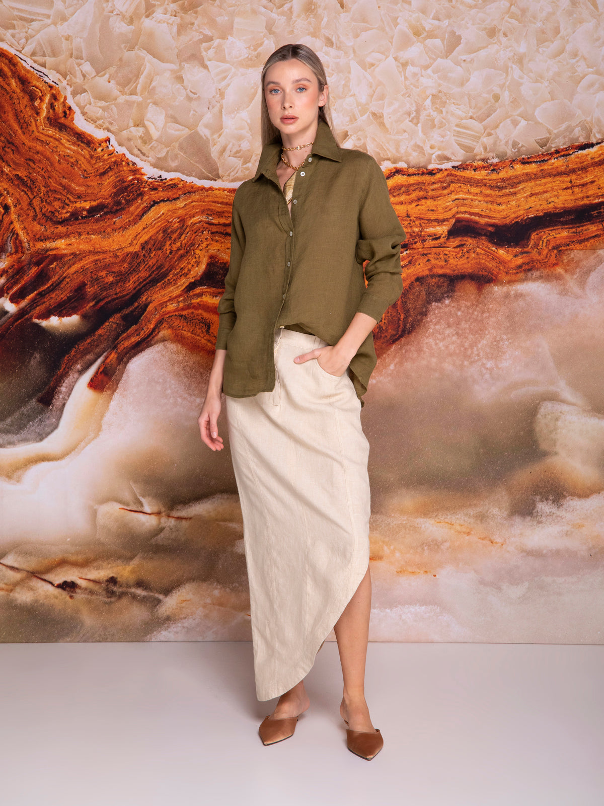 Women's long-sleeve shirt blouse in linen