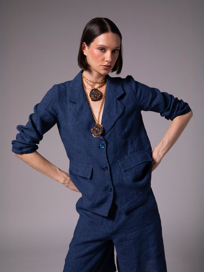 Jacket with lapel and flap pockets in linen
