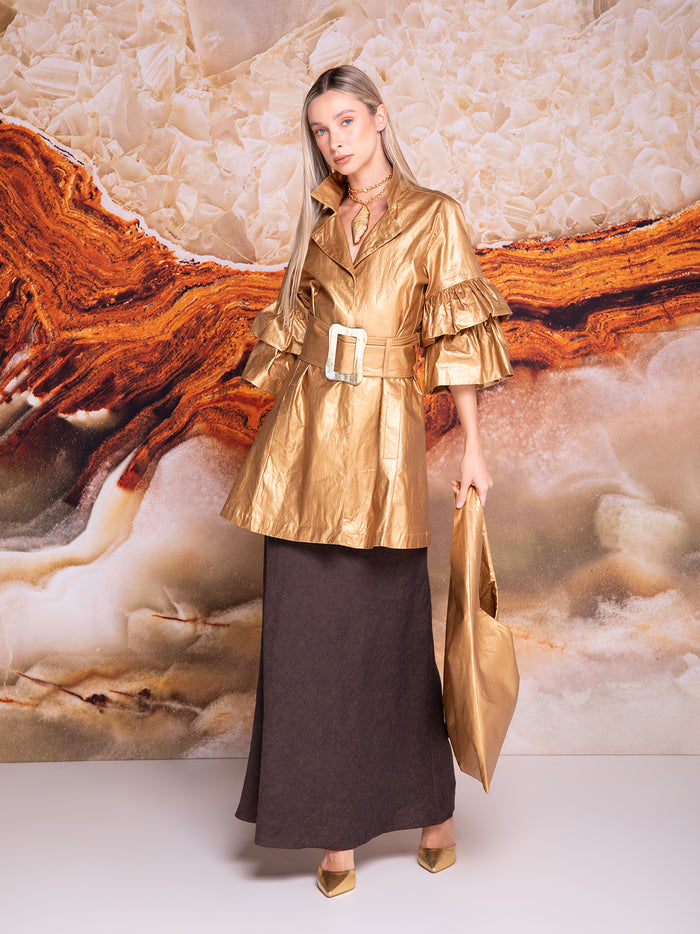 Women's jacket with belt and horn buckle in linen