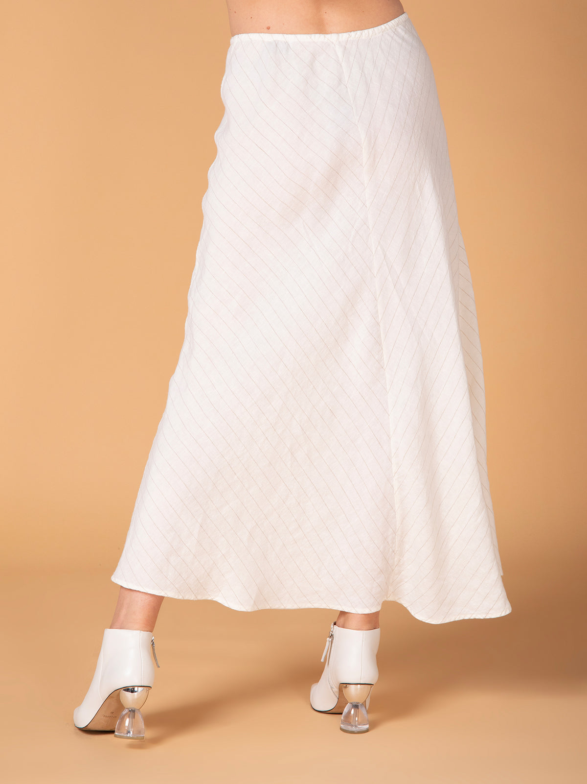 "A" line skirt with cuts in linen