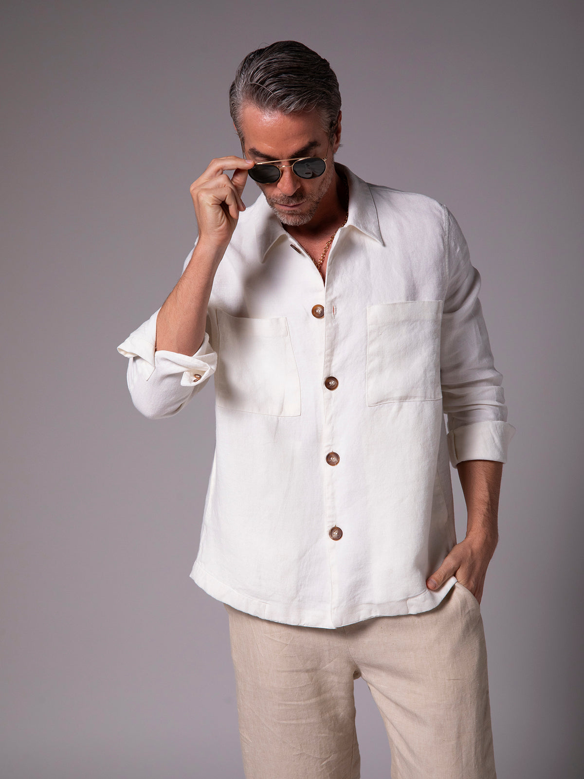 Tailored-sleeve shirt in linen
