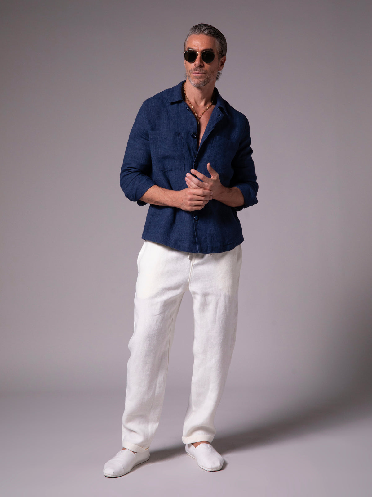 Tailored-sleeve shirt in linen