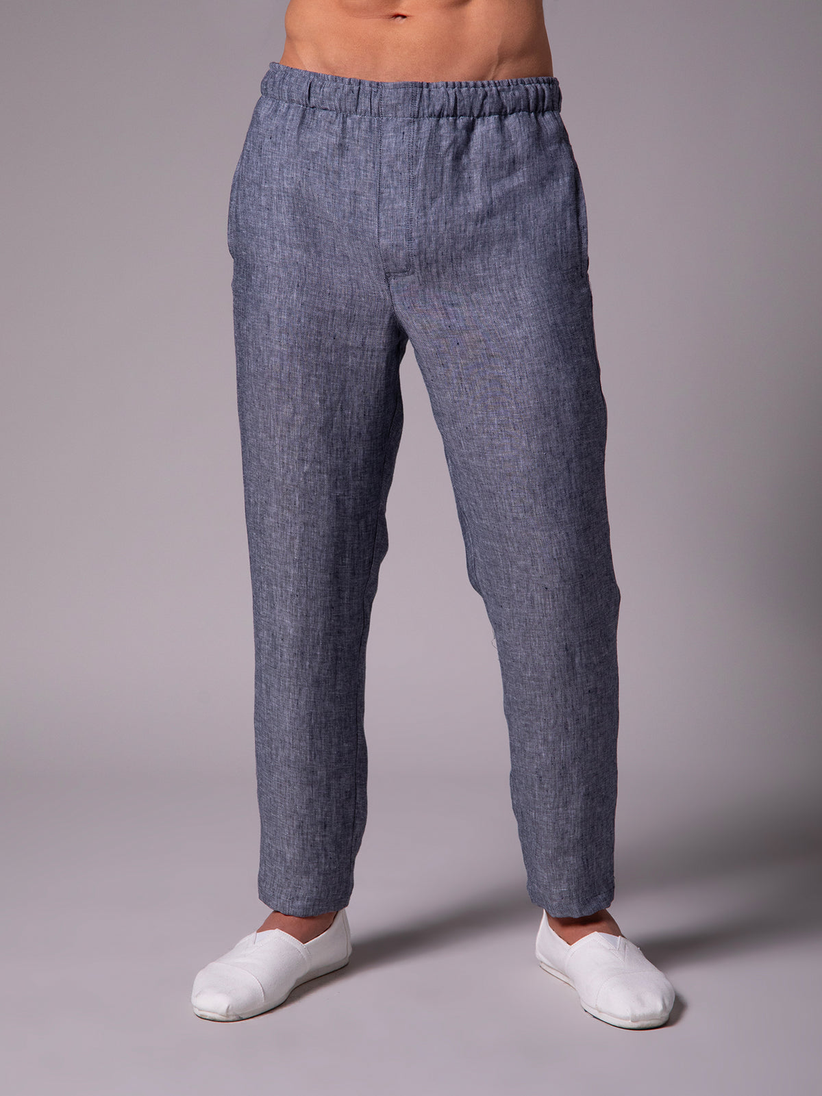 Men's pants with drawstrings in linen