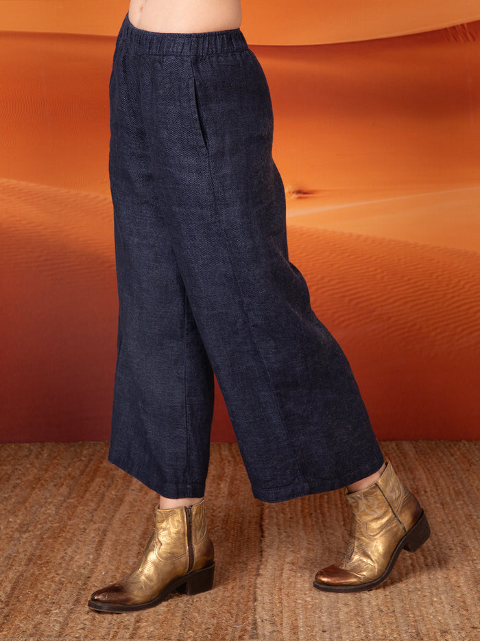 Wide straight ankle-length leg pants in linen