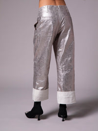 Cropped pants back patch pockets in metallic linen