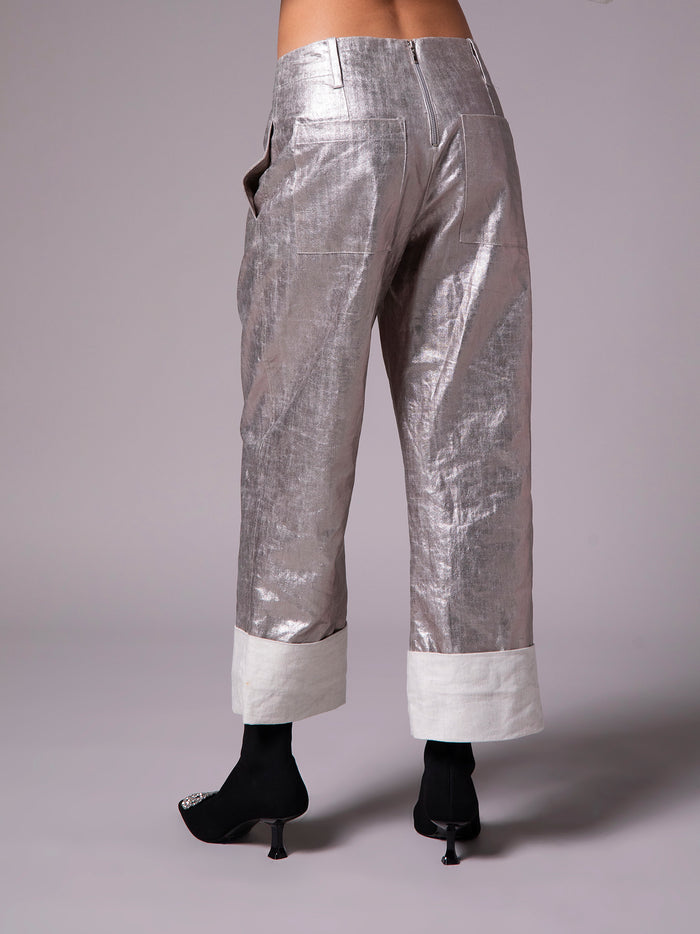 Cropped pants back patch pockets in metallic linen