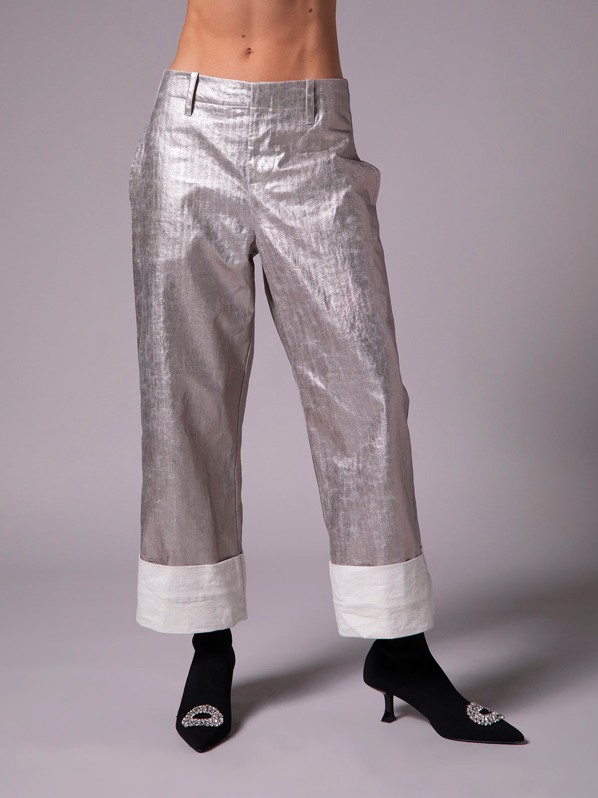 Cropped pants back patch pockets in metallic linen