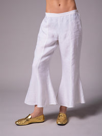 Flared pants with panel cuts in linen