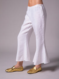 Flared pants with panel cuts in linen