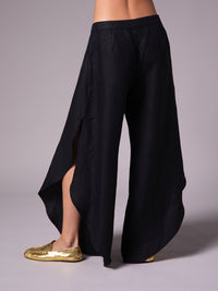 Circular-cut pants in linen