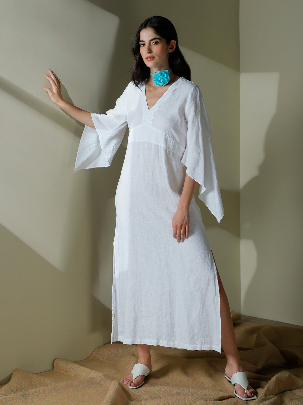 Dress with flared bell sleeves in linen