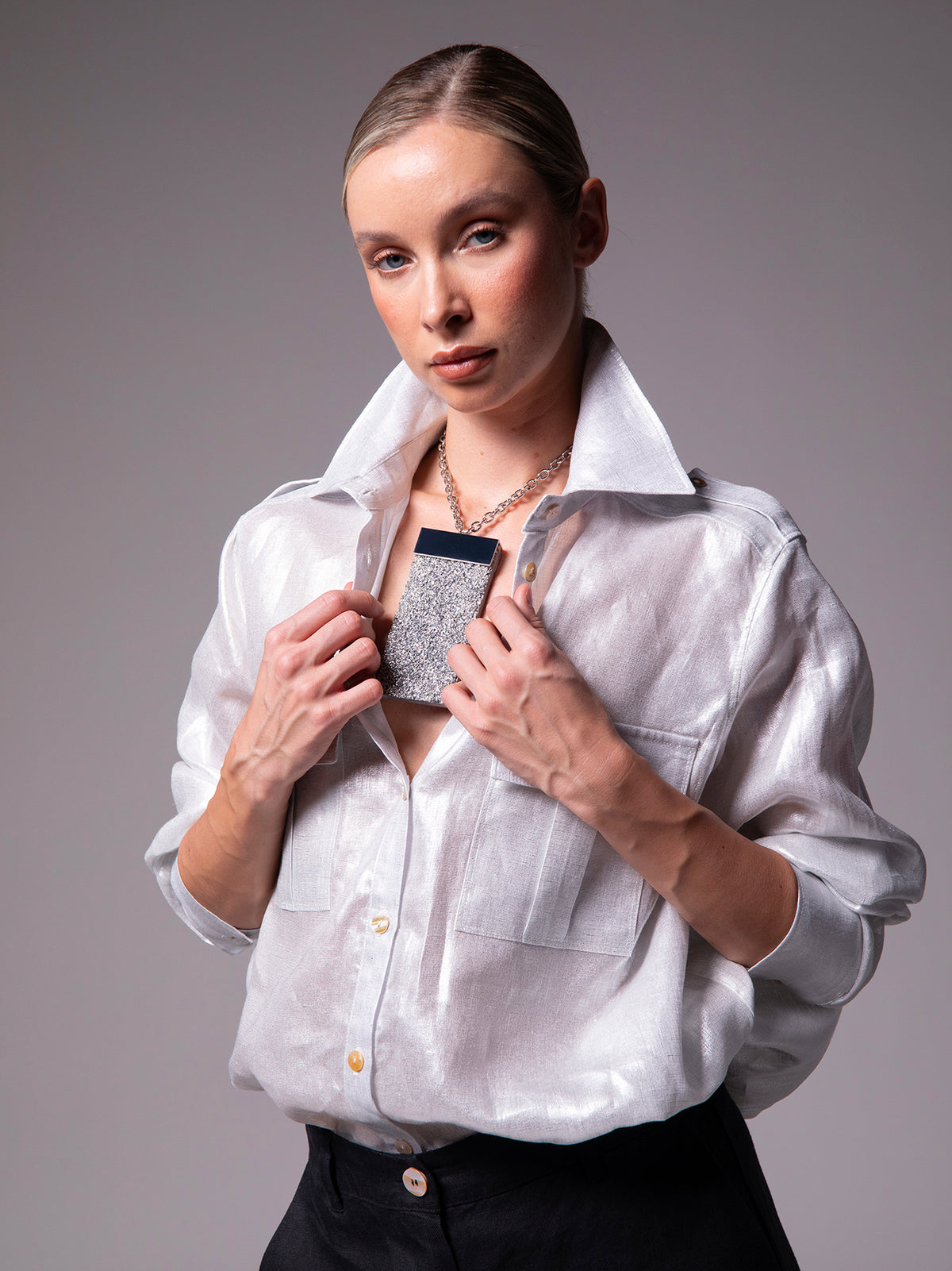 "Quartz" necklace with resin charm