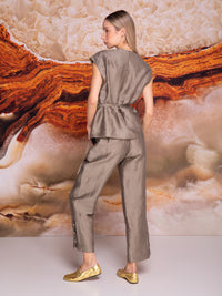 Vest with front notch and drawstrings in linen